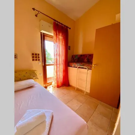 Maisonette Geli With 3 Bdrms 250m From Beach