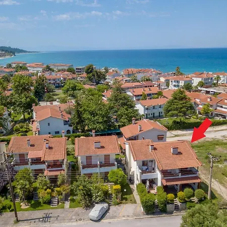 Casa vacanze Maisonette Geli With 3 Bdrms 250m From Beach