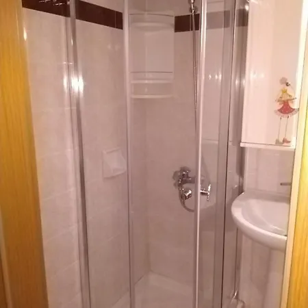 Maisonette Geli With 3 Bdrms 250m From Beach Fourka