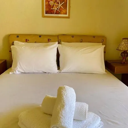 Maisonette Geli With 3 Bdrms 250m From Beach Ferienhaus *